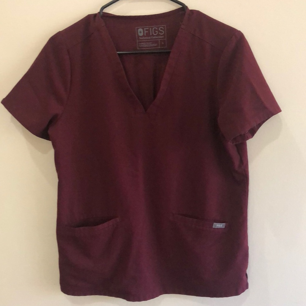 Figs Burgundy Two Pocket Scrub Top